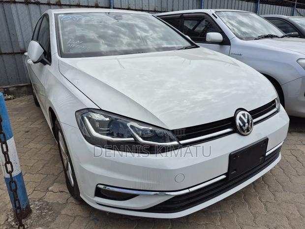 Volkswagen Golf 2018 White