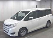 Toyota Noah 2018 White for sale