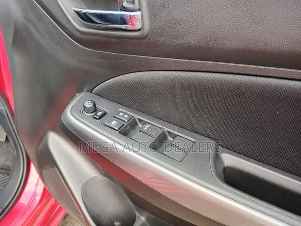 Suzuki Swift 2018 Red