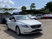 Volvo V40 2018 White for sale