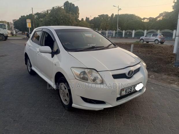 Toyota Auris 2008 White