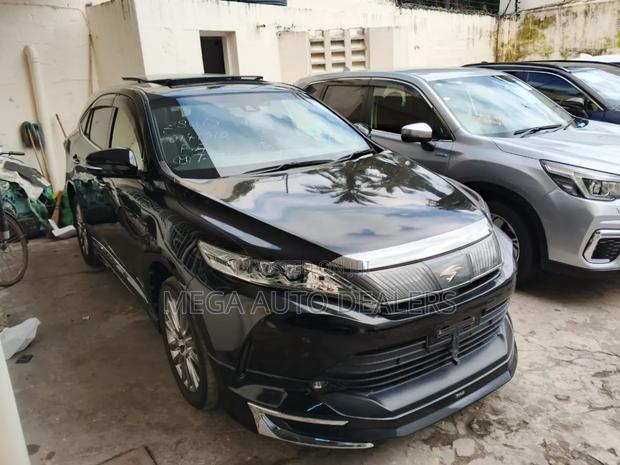 Toyota Harrier 2018 Black