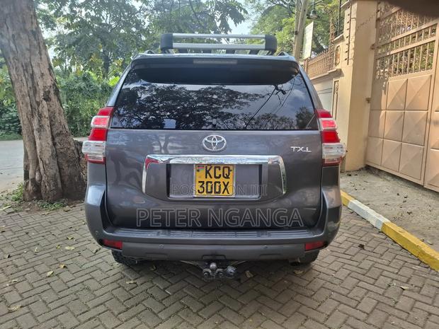 Toyota Land Cruiser Prado 3.0 TD 2012 Gray