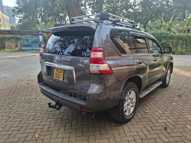 Toyota Land Cruiser Prado 3.0 TD 2012 Gray