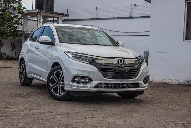 Honda Vezel 1.5 Hybrid 2WD 2018 White