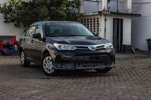 Toyota Axio 1.5 G 4WD 2018 Black