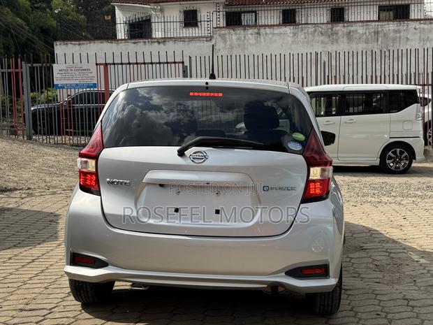 Nissan Note 1.2 Hybrid 2018 Silver