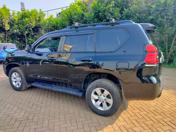 Toyota Land Cruiser Prado 2.8 2018 Black