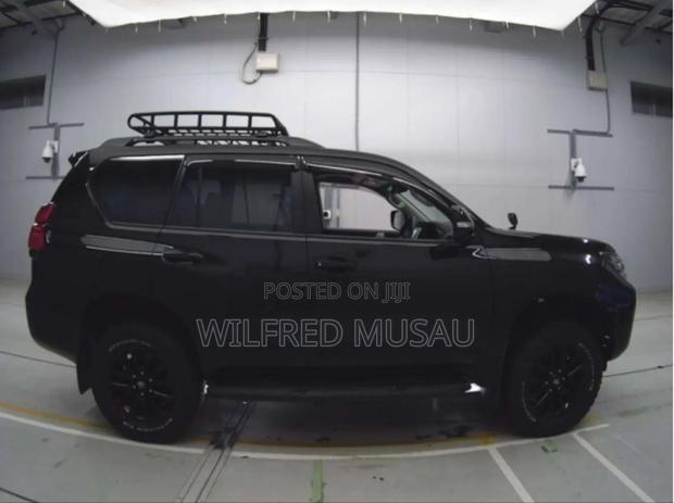 Toyota Land Cruiser Prado 2.8 2021 Black
