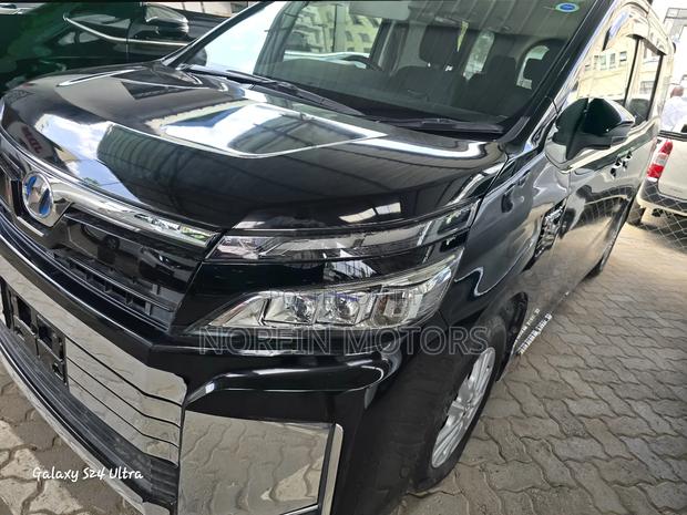 Toyota Voxy 2019 Black