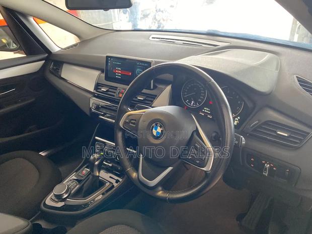 BMW 218i 2018 Black