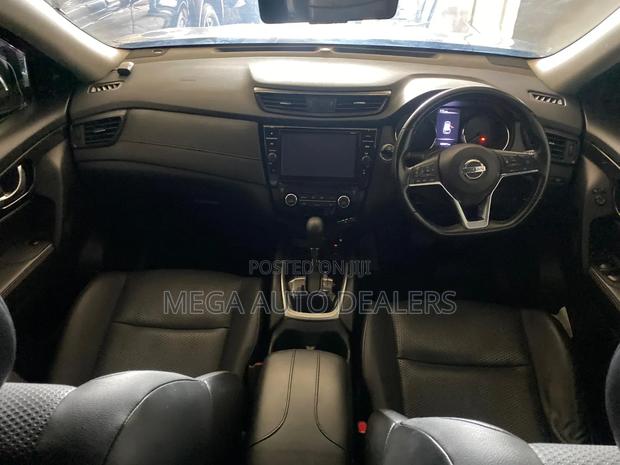 Nissan X-Trail 2018 Gray