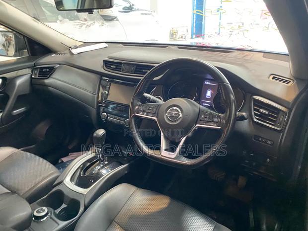Nissan X-Trail 2018 Gray
