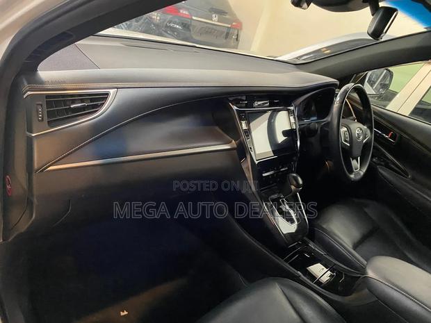Toyota Harrier 2018 White
