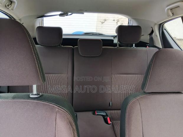 Toyota Aqua 2018 Silver