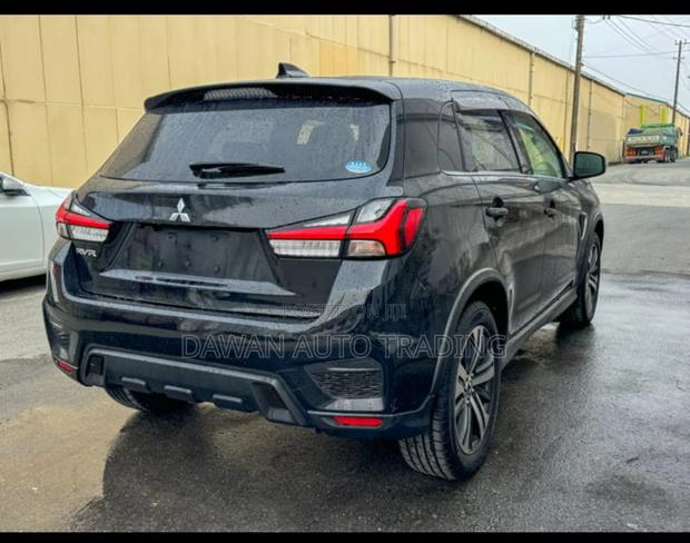 Mitsubishi RVR 2019 Black
