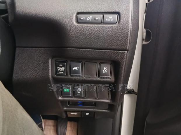 Nissan X-Trail 2018 White