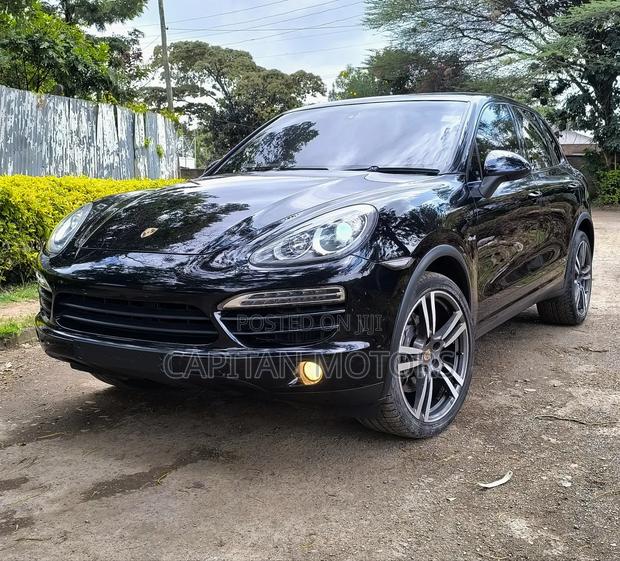 Porsche Cayenne Diesel 4dr SUV AWD (3.0L 6cyl Turbodiesel 8A) 2014