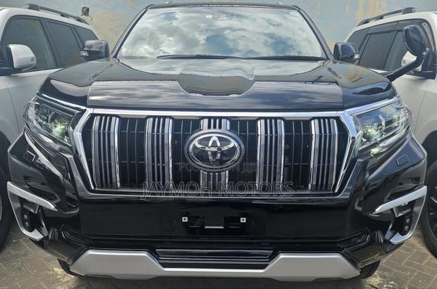 Toyota Land Cruiser Prado 2019 Black