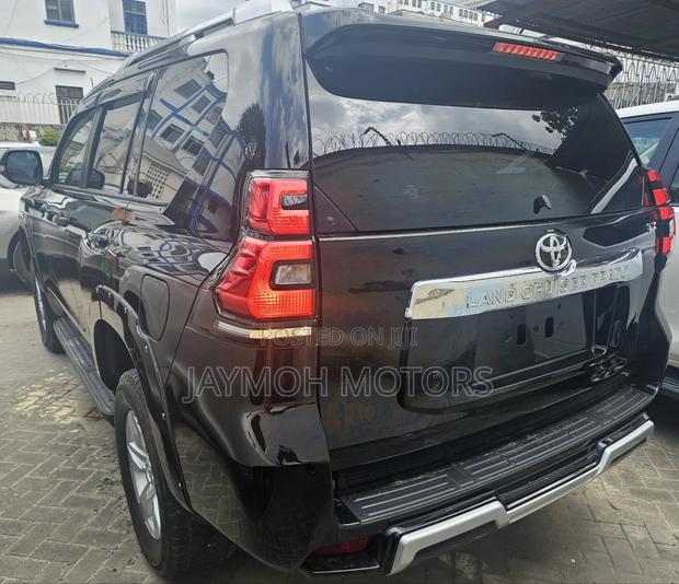 Toyota Land Cruiser Prado 2019 Black