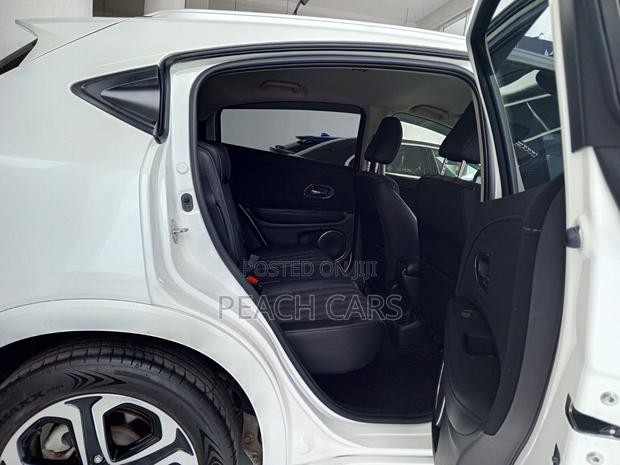 Honda Vezel 1.5 Hybrid 2WD 2016 White
