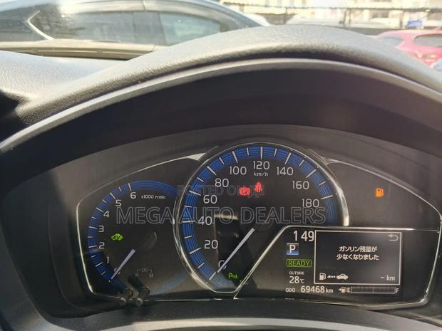 Toyota Corolla 2018 White