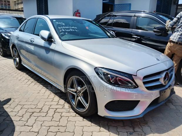 Mercedes-Benz C180 2018 Gray