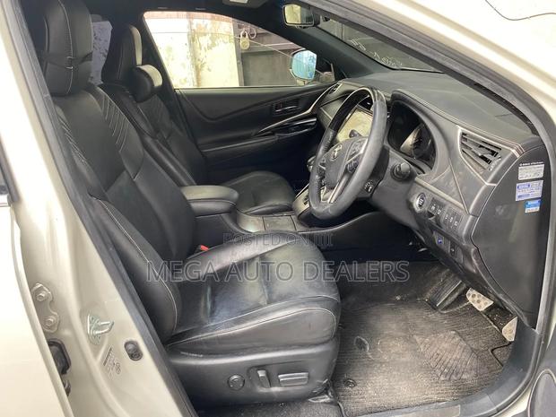 Toyota Harrier 2018 White