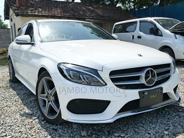 Mercedes-Benz C200 2018 White