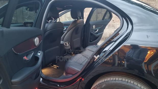 Mercedes-Benz C220 2018 Black