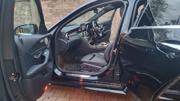 Mercedes-Benz C220 2018 Black