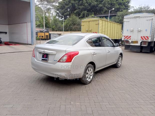 Nissan Latio 1.2 2014 Silver