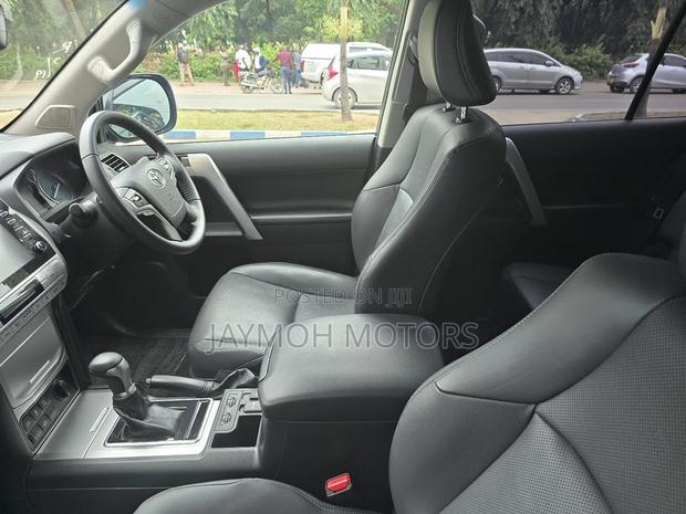 Toyota Land Cruiser Prado 2021 Black