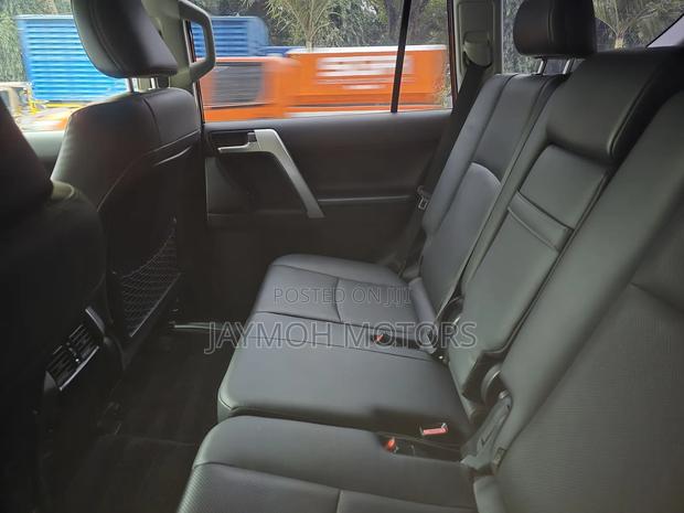 Toyota Land Cruiser Prado 2021 Black