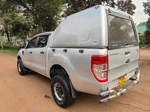 New Ford Ranger Wildtrak 2016 - Silver Edition Pickup Truck