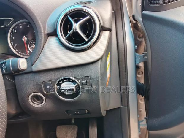 Mercedes-Benz B-Class 2018 Silver