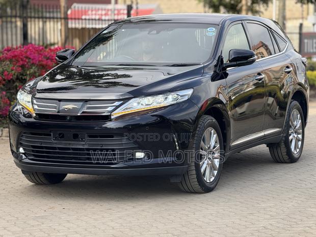 Toyota Harrier 2.0 2019 Black