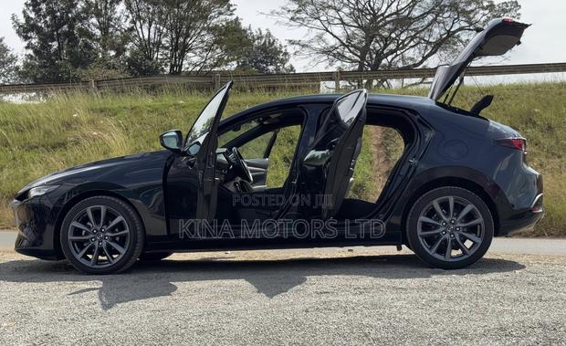Mazda 3 2019 Blue