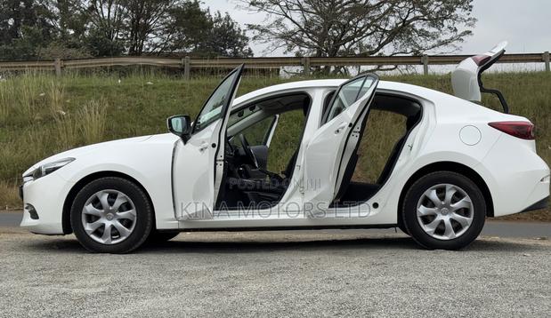 Mazda Axela 2018 White