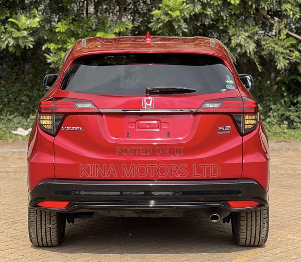 Honda Vezel 1.5 Hybrid 2WD 2018 Red