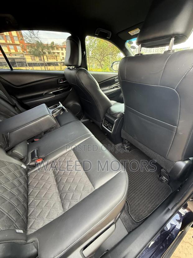 Toyota Harrier 2.0 2019 Black