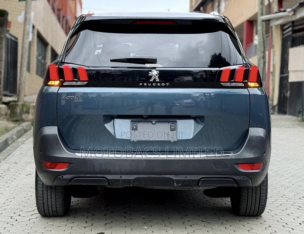 Peugeot 5008 1.6 PureTech 180 2018 Blue