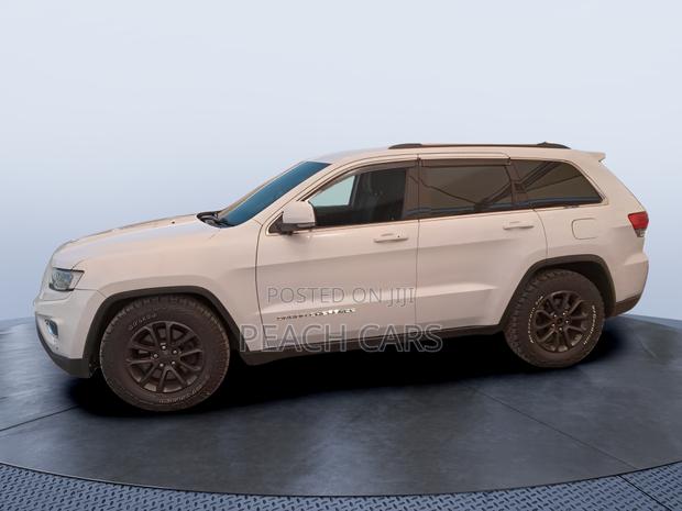 Jeep Grand Cherokee Limited 4dr SUV 4WD (3.6L 6cyl 8A) 2014 White