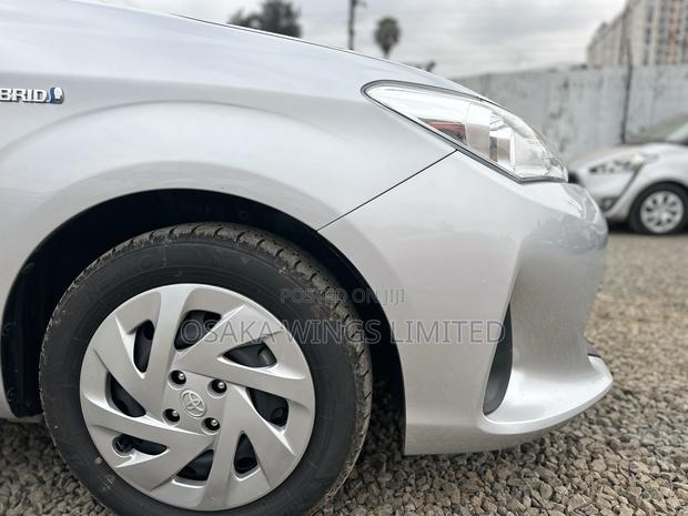 Toyota Corolla Fielder 1.5 Hybrid FWD 2018