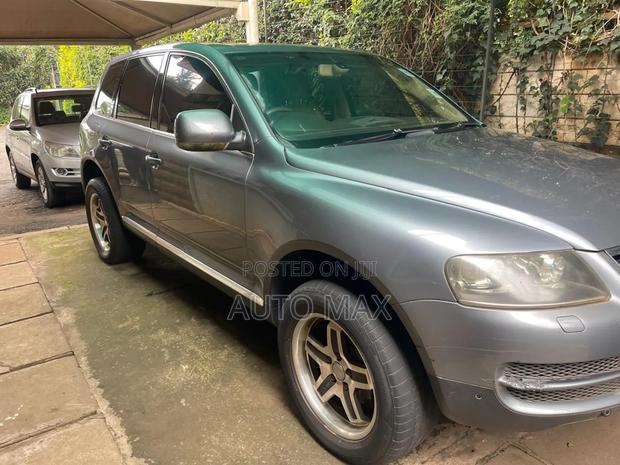 Volkswagen Touareg 3.2 Automatic 2006 Gray
