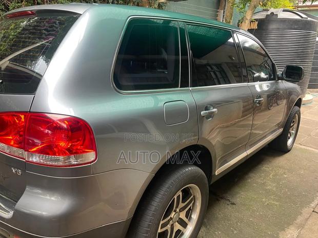 Volkswagen Touareg 3.2 Automatic 2006 Gray