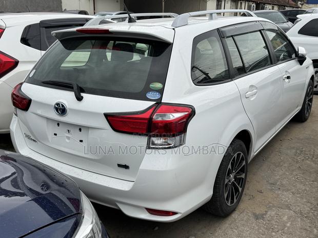 Toyota Corolla Fielder 2019 White