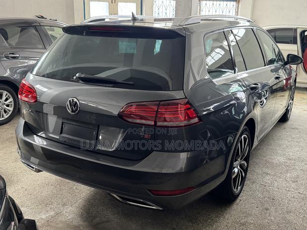 Volkswagen Golf 1.4T SE FWD 2019 Gray