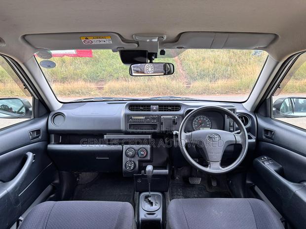 Toyota Probox 2018 Silver