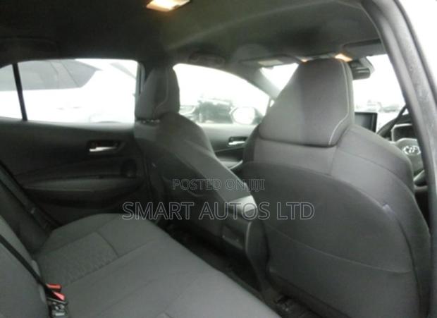 Toyota Corolla 2018 White